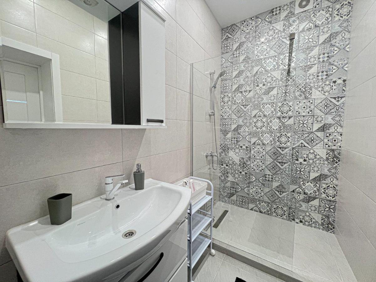 Dendrarium Park, 1Bd Apartment With Living Room Chisinau Exterior foto